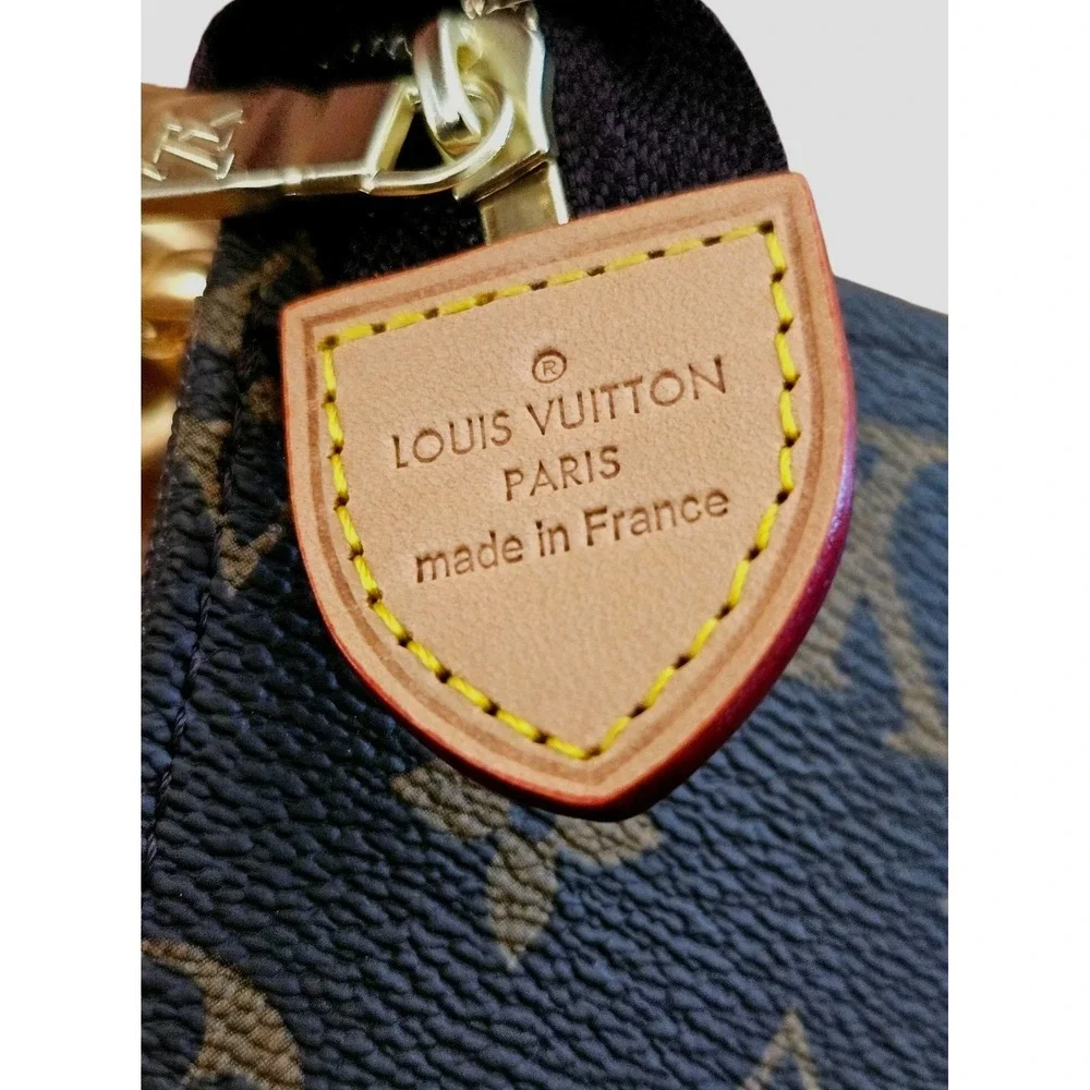 LOUIS VUITTON Poche Toilette Toiletry Bag Leather Monogram Pouch 26 Gold Chain - Picture 3 of 15